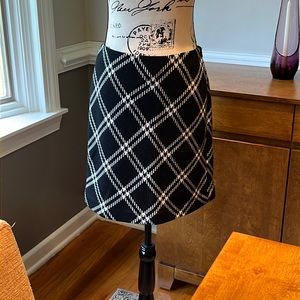 Ann Taylor classic above the knee wool skirt. Gently worn.